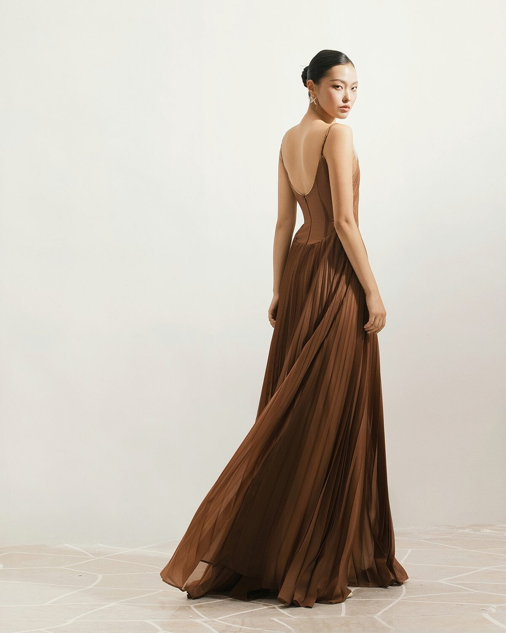 SOLI DRESS - DEEP BROWN