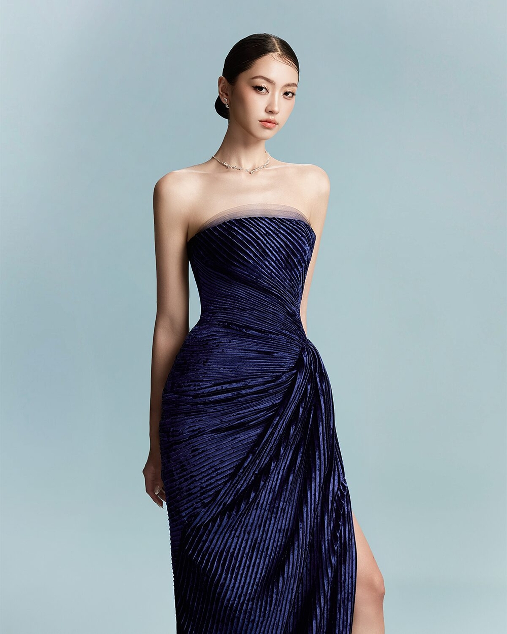 MANOS DRESS - NAVY VELVET